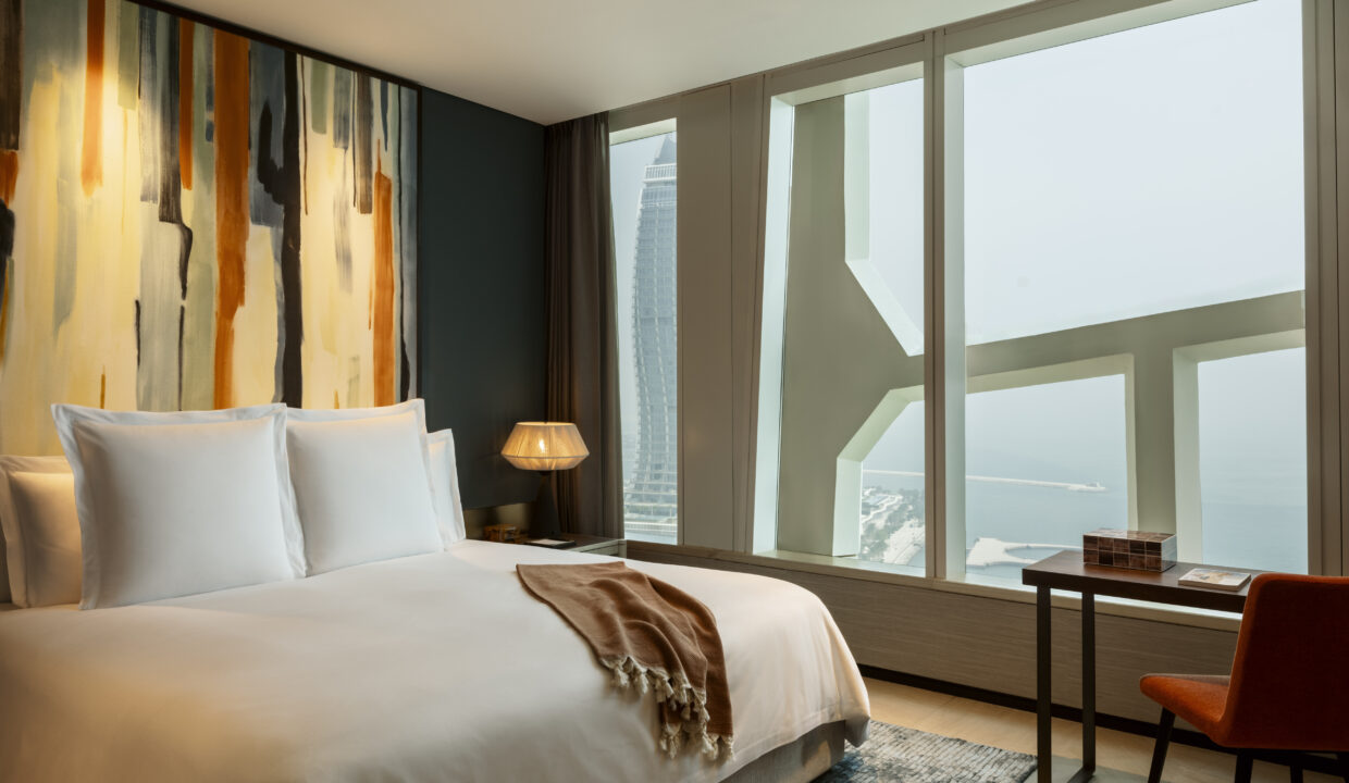 RWDOH_Facilities_Residence_1Bedroom_Bedroom-1942