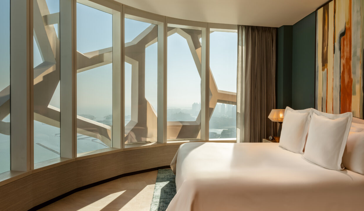 RWDOH_Facilities_Residences_3Bedroom_MasterBedroom-2-13